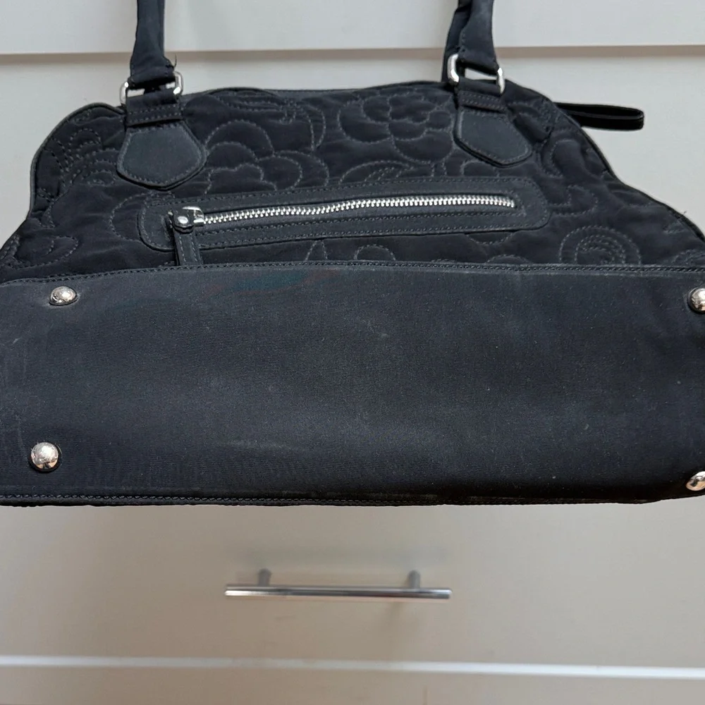 Vera Bradley Black Quilted Handbag - Picture 6 of 10